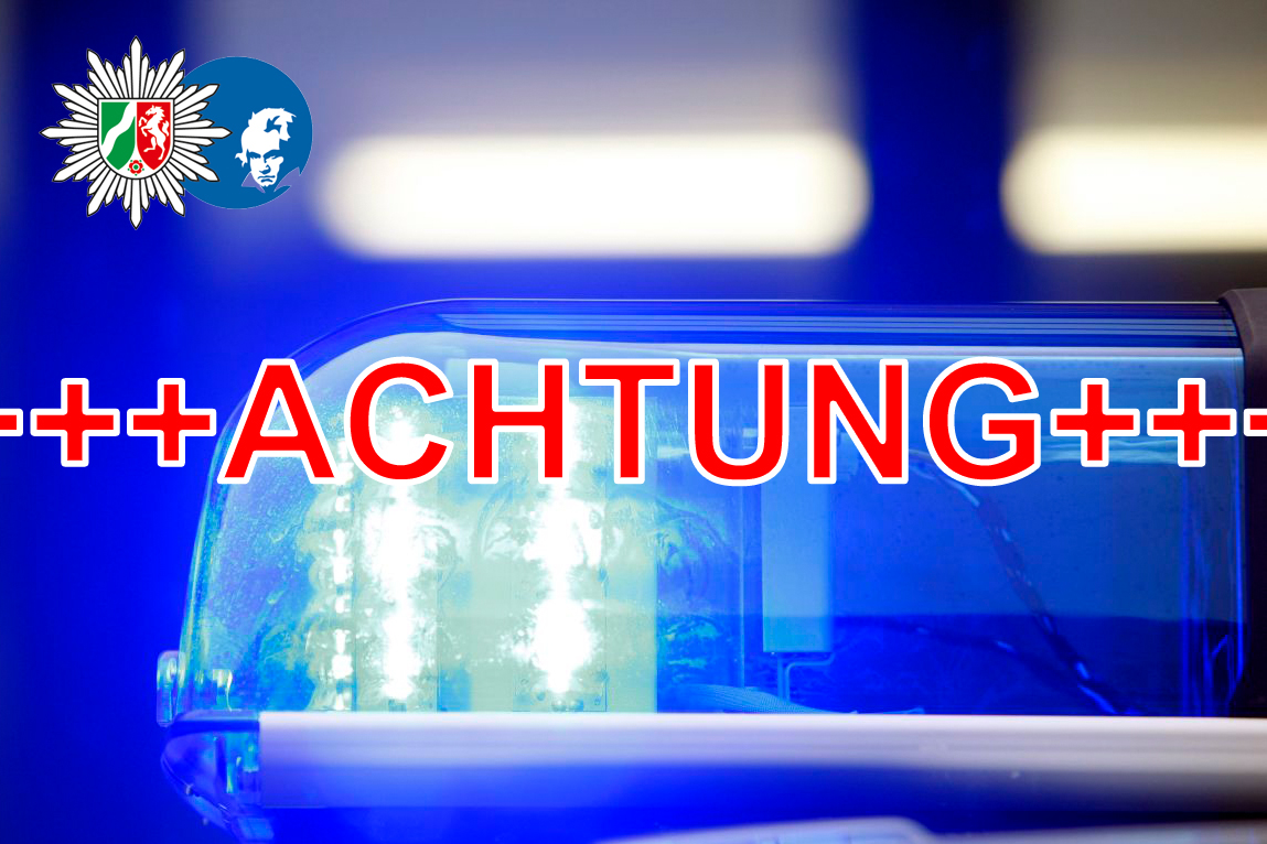 Aktivierte Polizei-Sirene mit dem Schriftzug "Achtung"